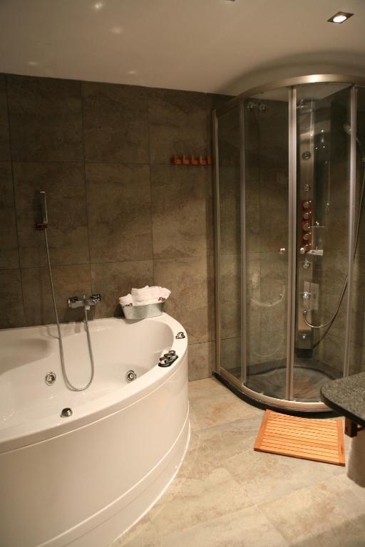 Montaltmar Hotel Sant Vicenc de Montalt Ngoại thất bức ảnh